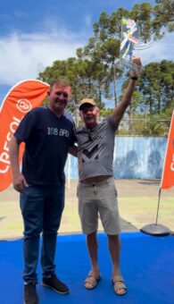 Joelmir Biernarski (108 BPO) e atleta Guido Poffo